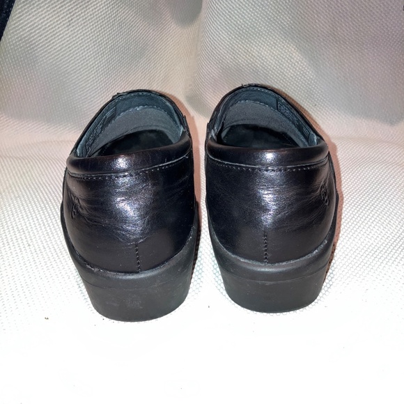 Ariat Women's Cap Toe Slip On Black Leather Flats - Picture 7 of 7